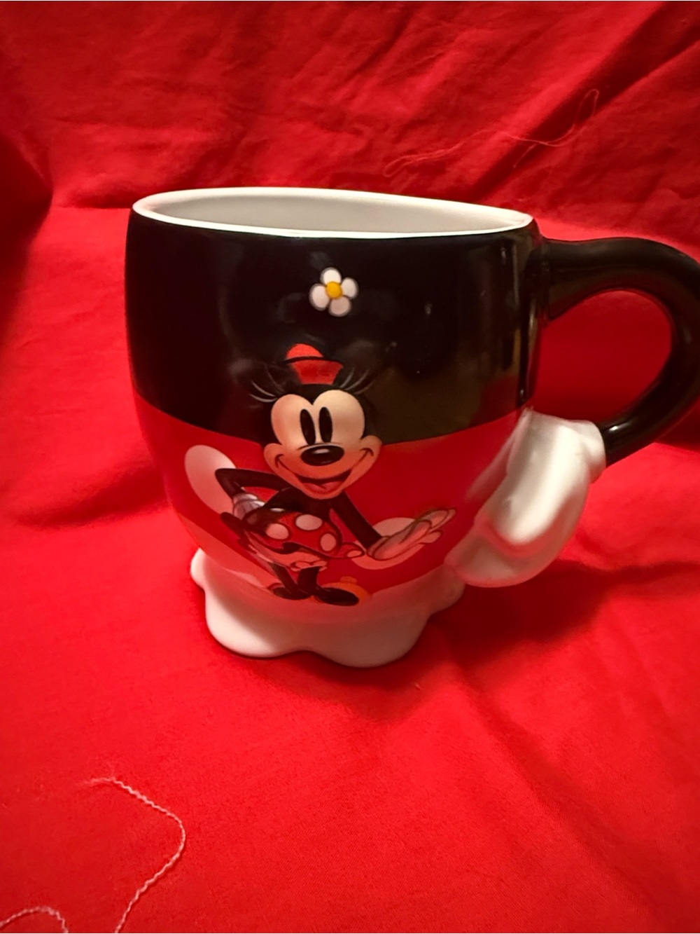 Disney Minnie Mouse Ceramic Mug in Black and Red